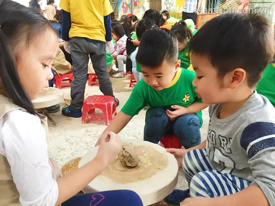 Trường mầm non Mặt Trời Bé Thơ (Sunrise Kidz) - Dịch Vọng Hậu