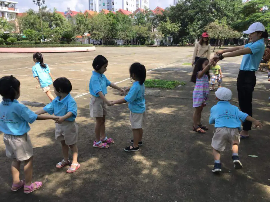 Trường mầm non Song Ngữ Hươu Sao
