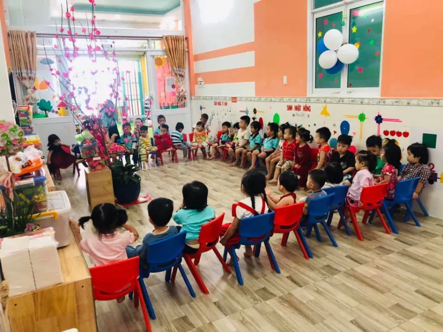 Trường Mầm Non Bút Chì Màu