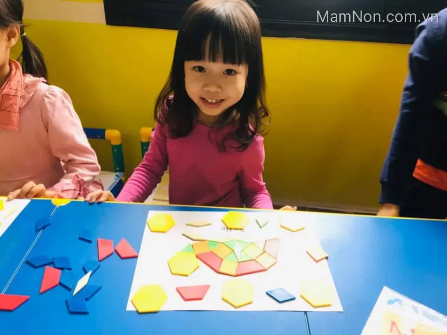 MIghty Math Trương Định
