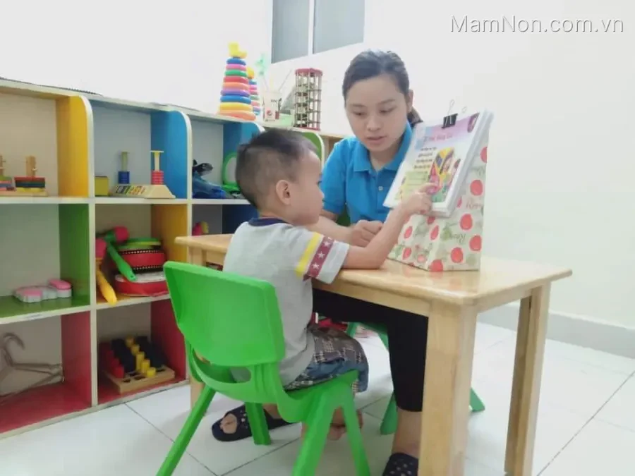 Giáo Dục đặc biệt Mai Hương - Can Thiệp Trẻ Tự Kỷ -  Hoàng Liệt