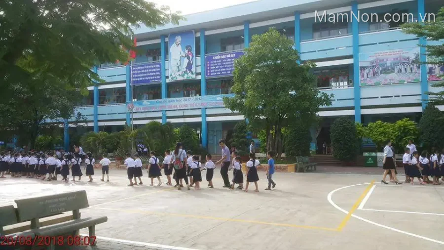 Trường Tiểu Học Võ Thị Sáu