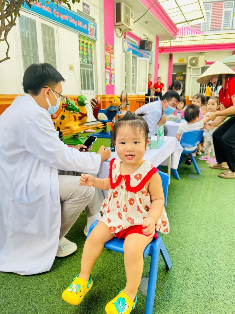 Trường Mầm Non Trăng Vàng (Yellow Moon Kindergarten)